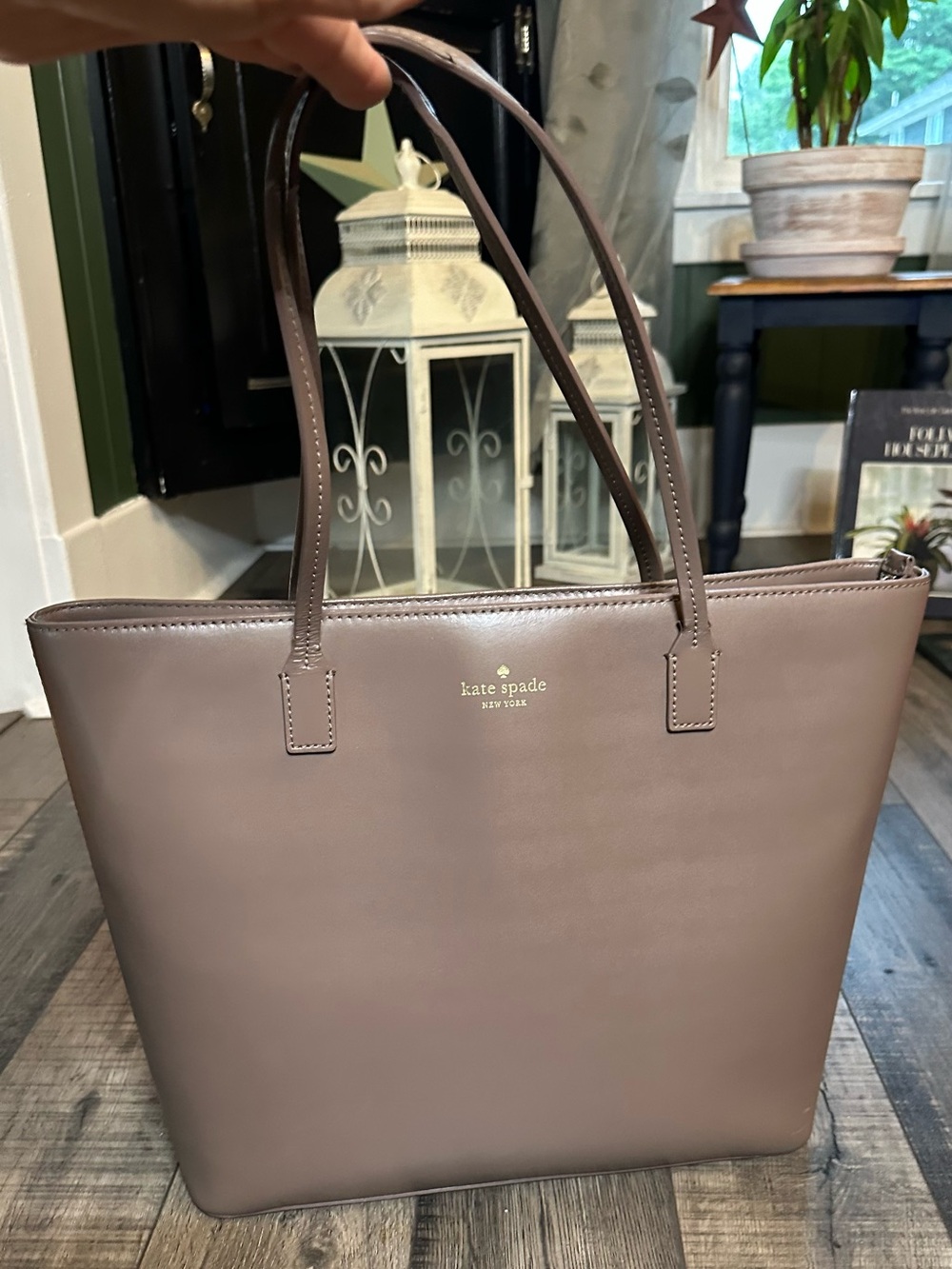 Kate Spade New York Taupe Saffiano Leather Shoulder Bag Tote Large Zip Top